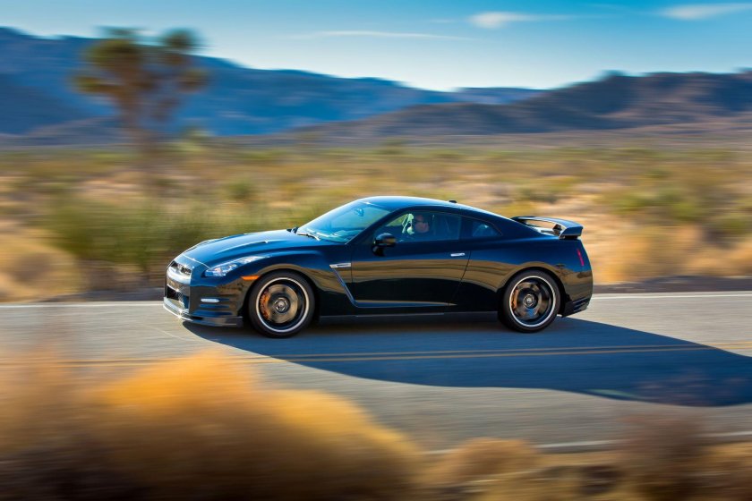 Машина в движении