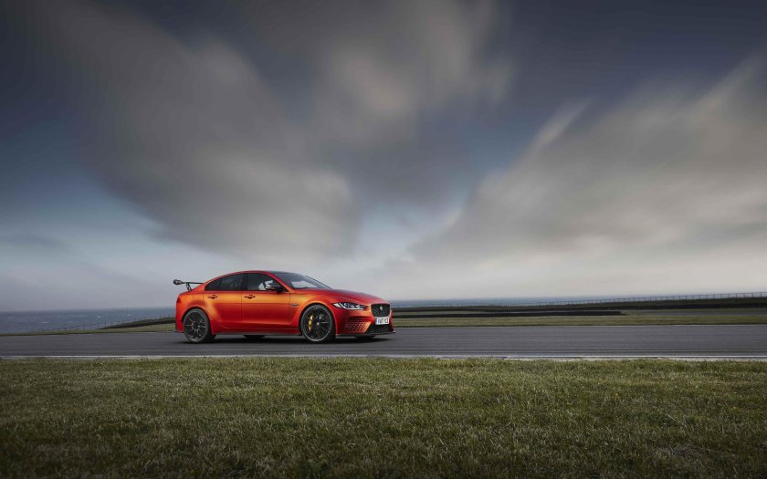 Ягуар Проджект 8