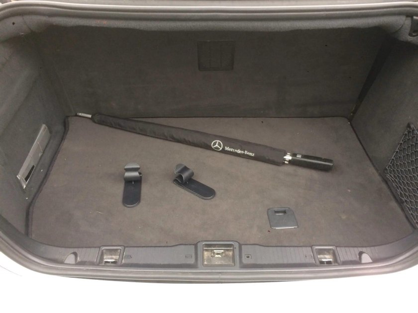 W220 Мерседес багажник