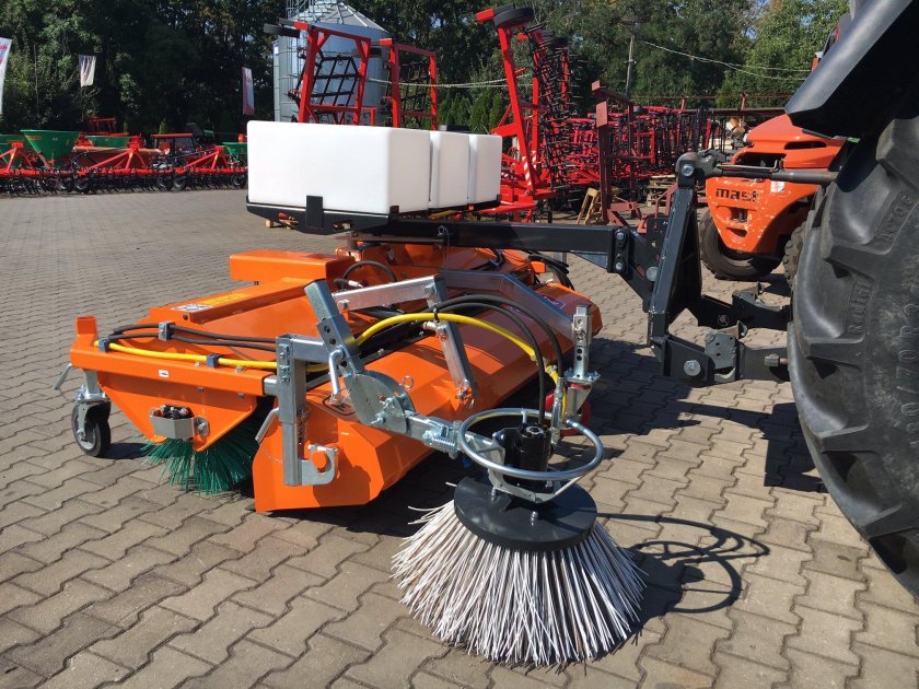 Машина подметальная МП-2,5м