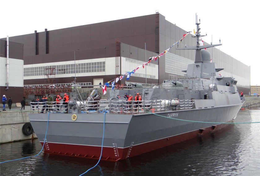 Корабль Тайфун