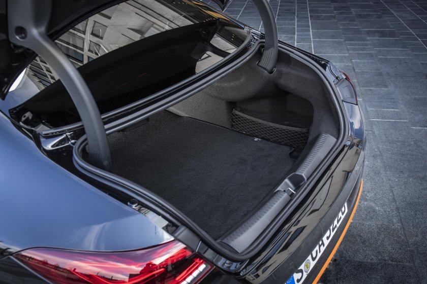Mercedes-Benz CLA багажник