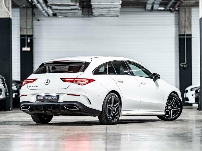 Мерседес CLA 200 2020