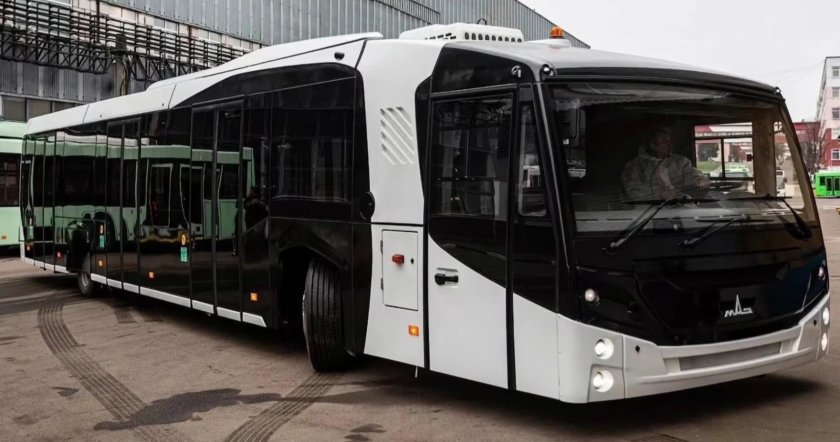 Перронный автобус МАЗ 271