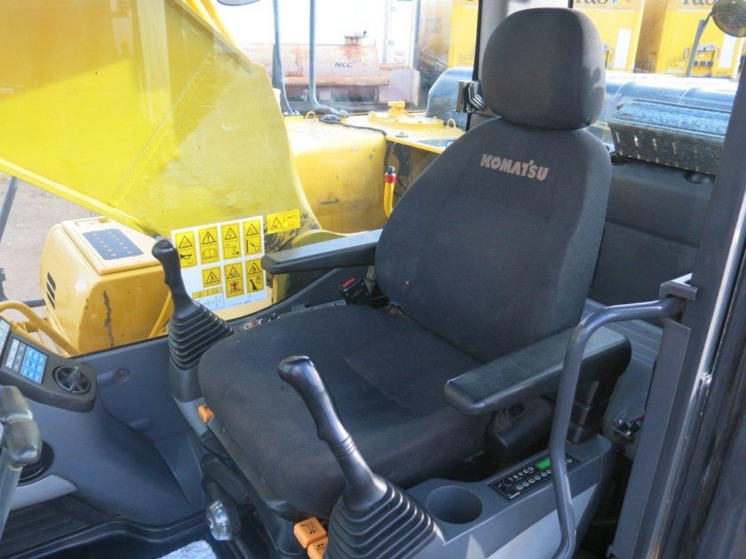 Коматсу 1250 кабина