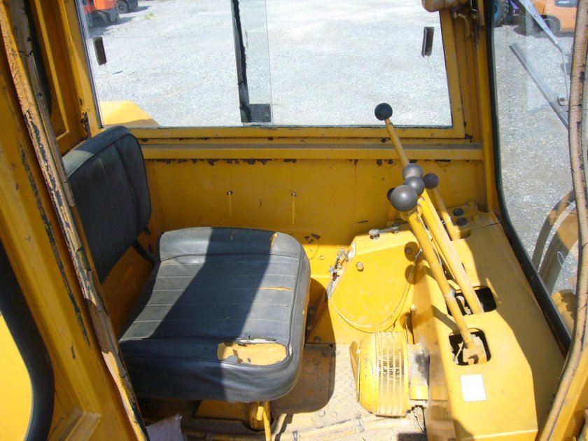 Komatsu 275 кабина
