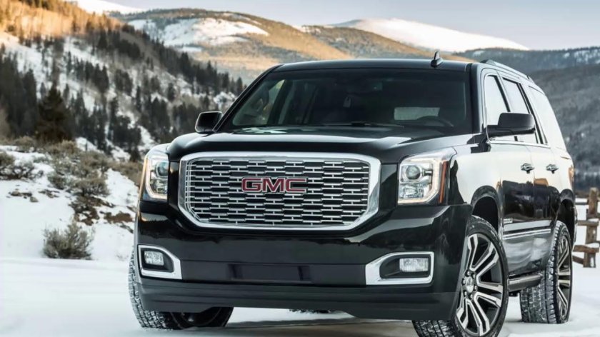 Машина GMC Denali