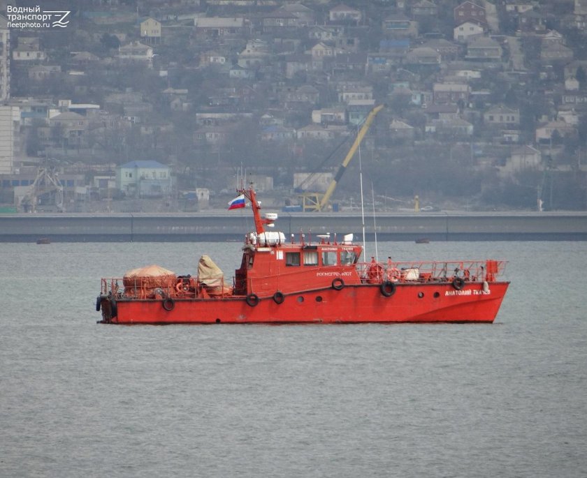 Анатолий Ткачев судно