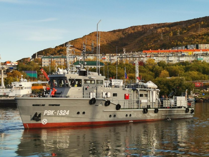 Рейдовый водолазный катер проекта 23040