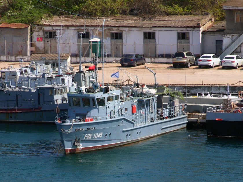 Рейдовый водолазный катер РВК-1447