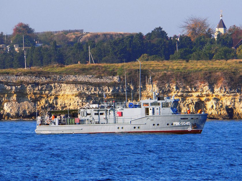 Рейдовый водолазный катер РВК-1447