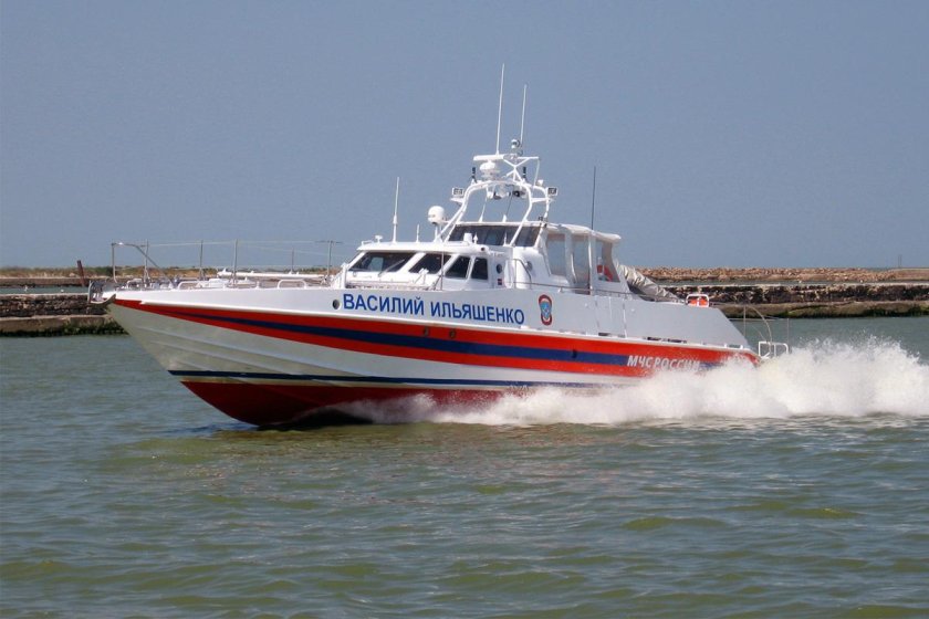 Катер Мангуст 12150