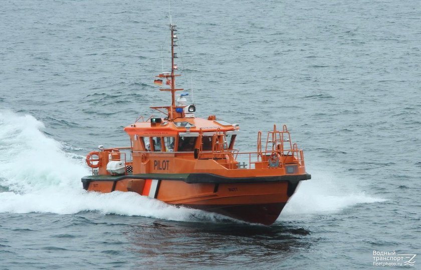 Лоцманский катер 1459