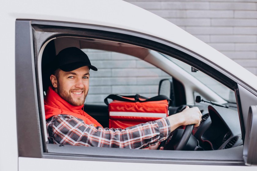 Водитель курьер