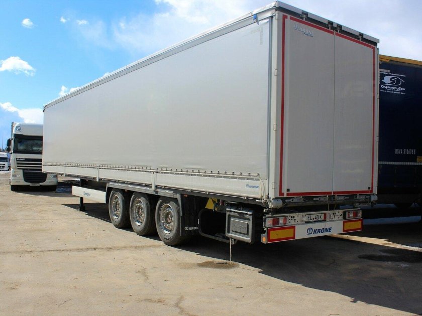 Шторный полуприцеп Krone SD
