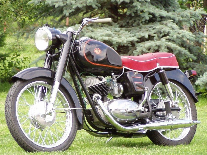 Паннония мотоцикл