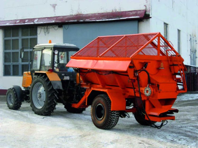 Пескоразбрасыватель прицепной для МТЗ-82