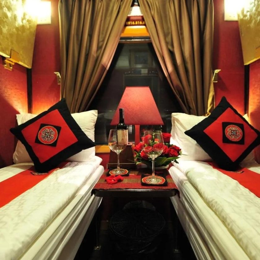 Красная стрела поезд св