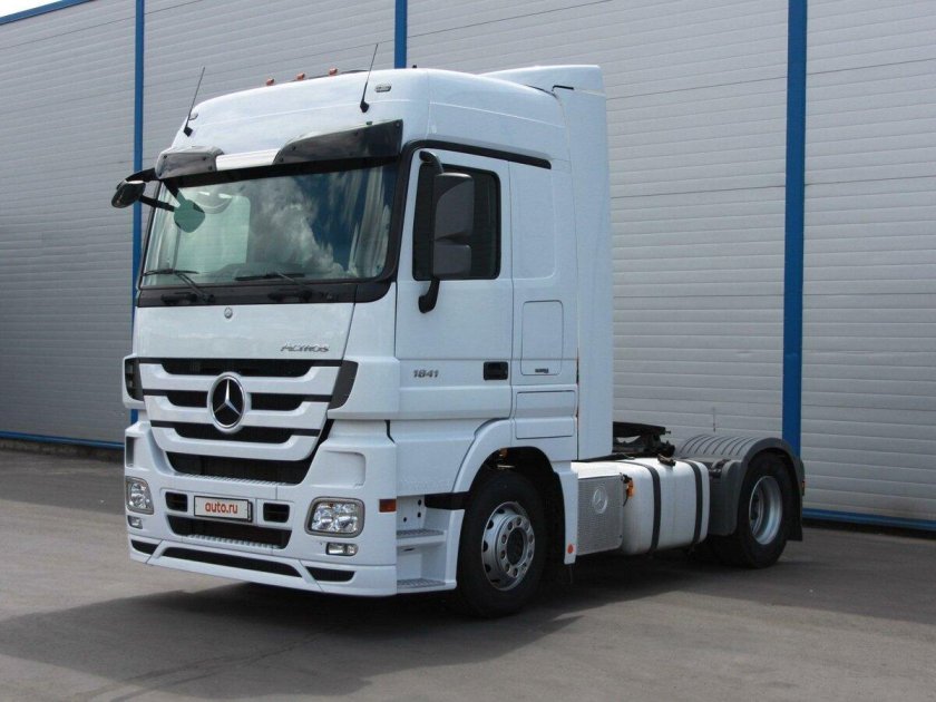 Мерседес Актрос 1841 Мегаспейс