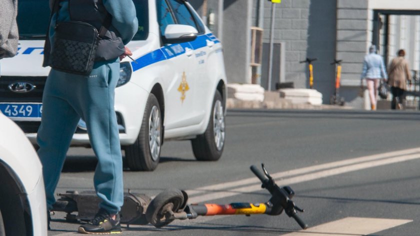 В Москве сбили мальчика на самокате