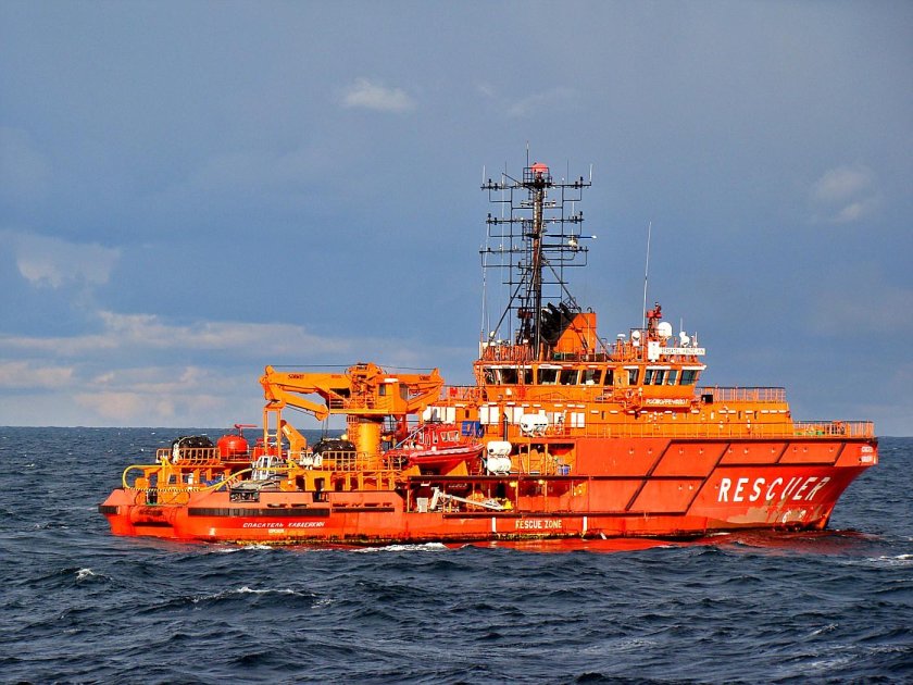 Спасатель Кавдейкин судно