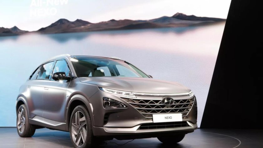 Первый кроссовер в мире