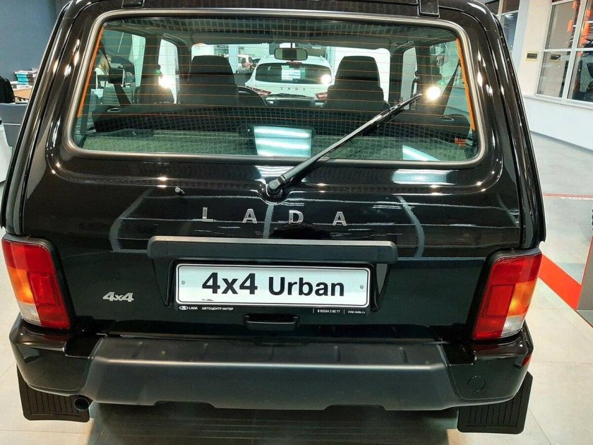 Нива легенд черная 2023