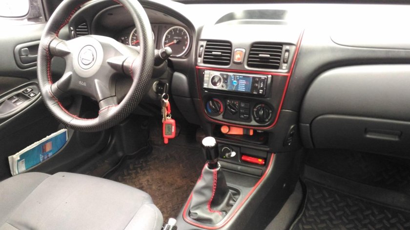 Ниссан Альмера н16 салон