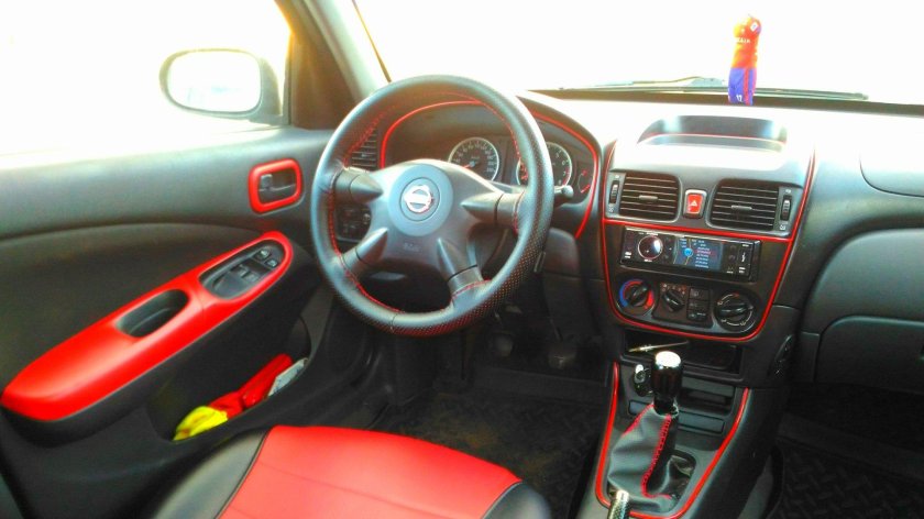 Nissan Almera n16 салон