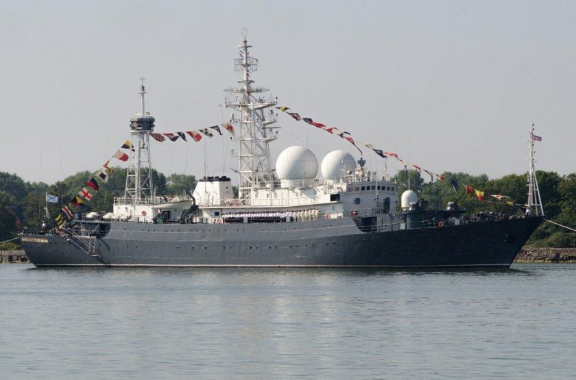 Василий Татищев корабль в Балтийске