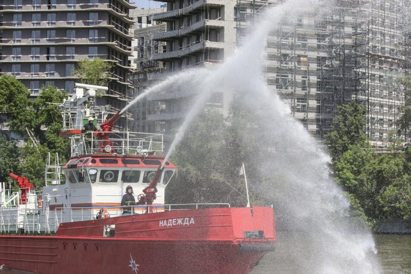 Пожарный корабль Надежда