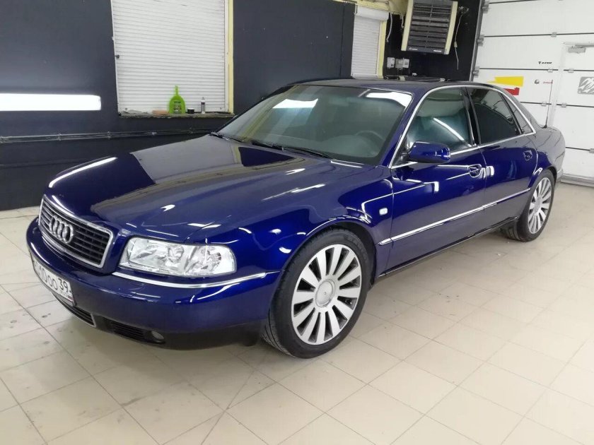 Audi s8 2003