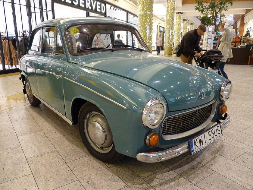 Syrena 104