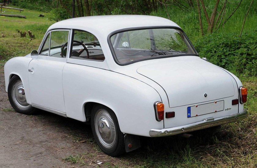 Syrena 104