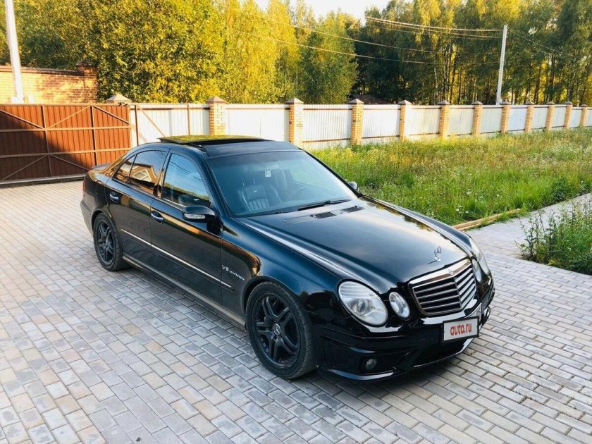 Мерседес 211 черный