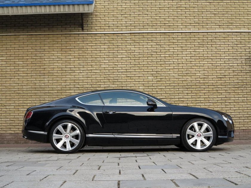 Бентли купе черный