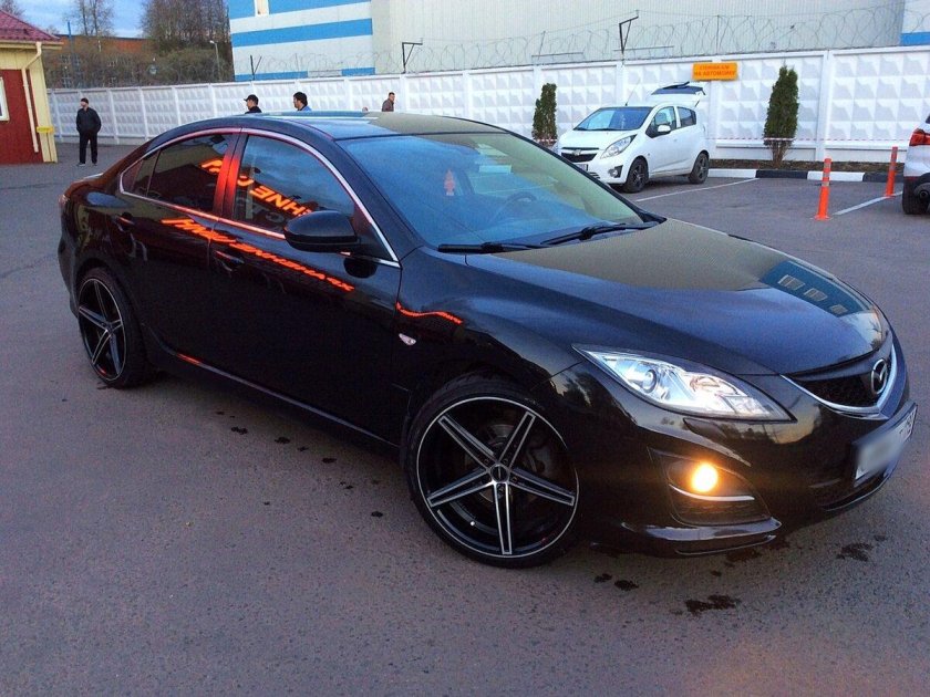Mazda 6 GH черная