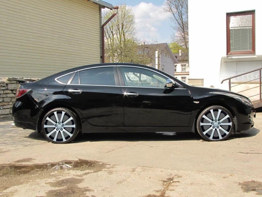 Мазда 6 2008 черная