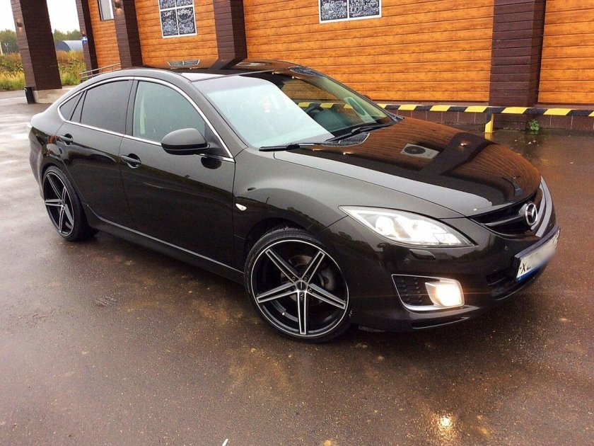 Мазда 6 2008 черная