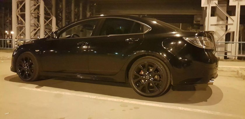 Мазда 6 черные диски