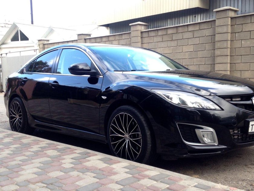 Мазда 6 GH черная