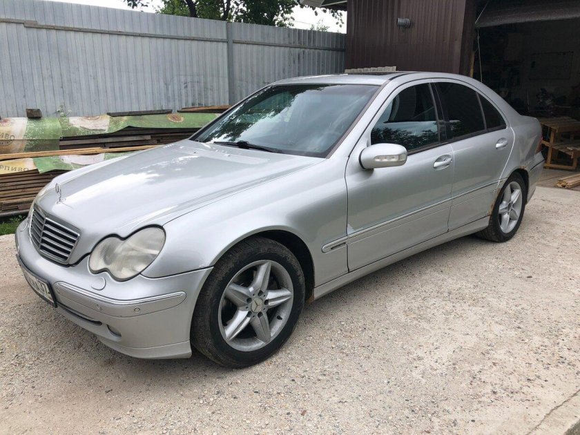 Мерседес w203 2001