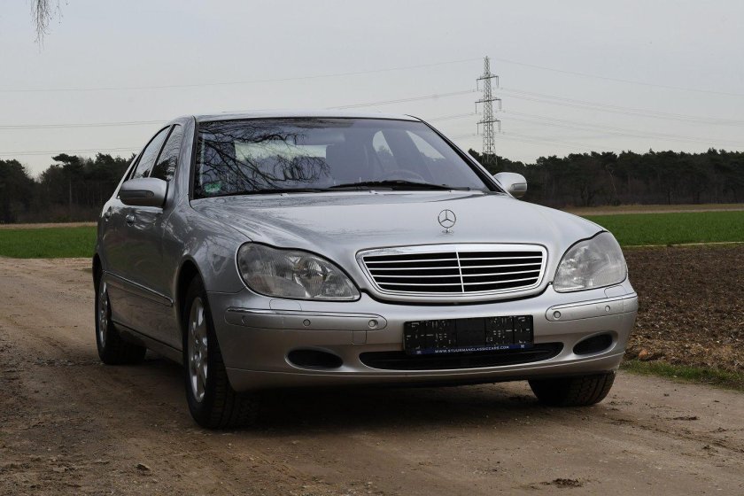 Мерседес-Бенц s320 2000