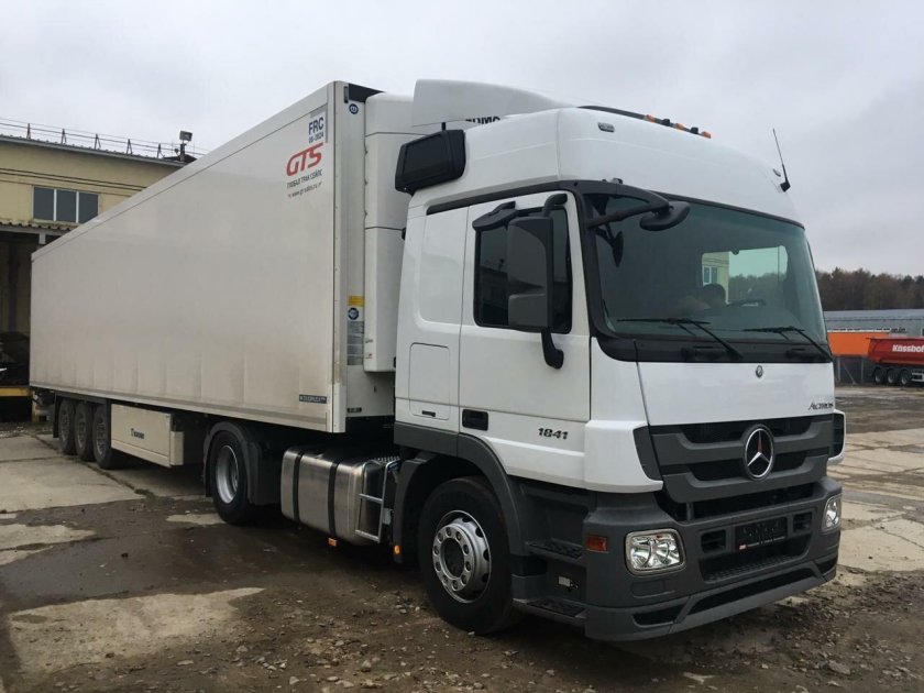 Мерседес Актрос 1841 с полуприцепом реф
