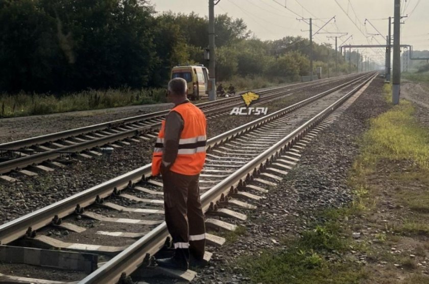 Человек на железной дороге