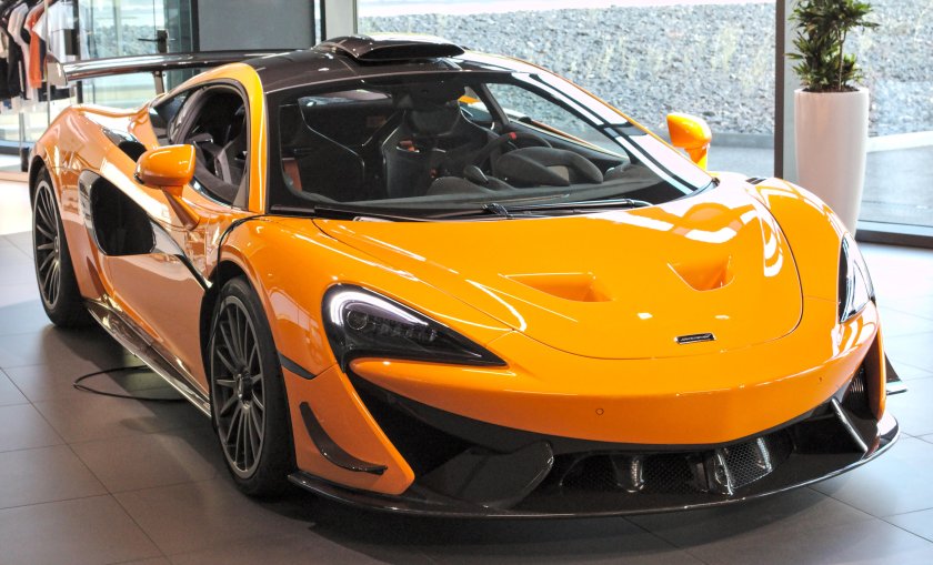 Макларен 620