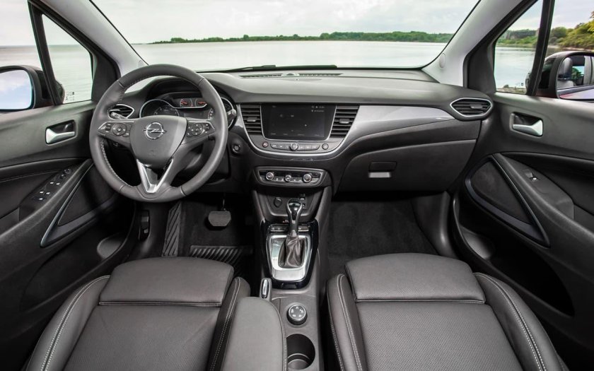 Opel Crossland 2021 салон