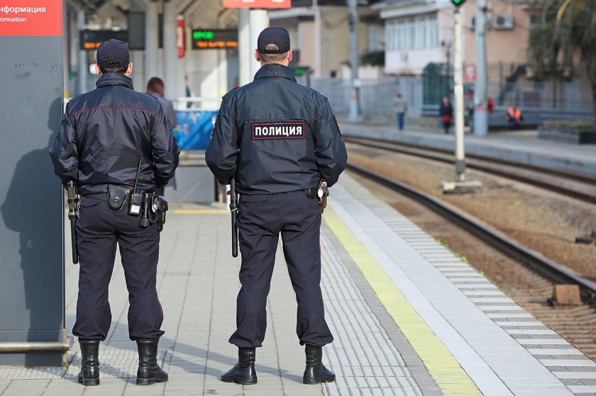 Полиция на вокзале
