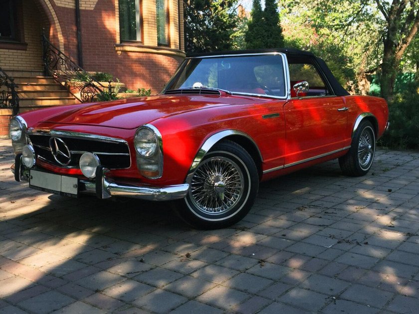 Mercedes-Benz 230 SL w113