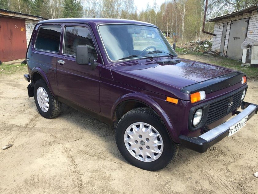 Фиолетовая Нива 21213